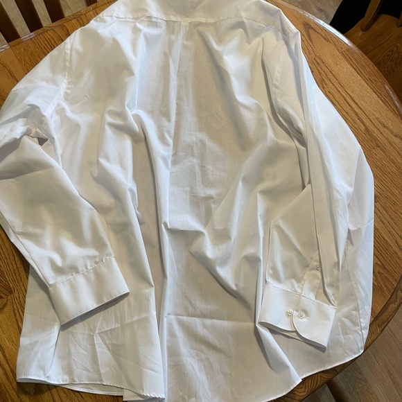 Set of 2 Van Heusen Regular Fit Shirts. White and Black - Picture 3 of 6